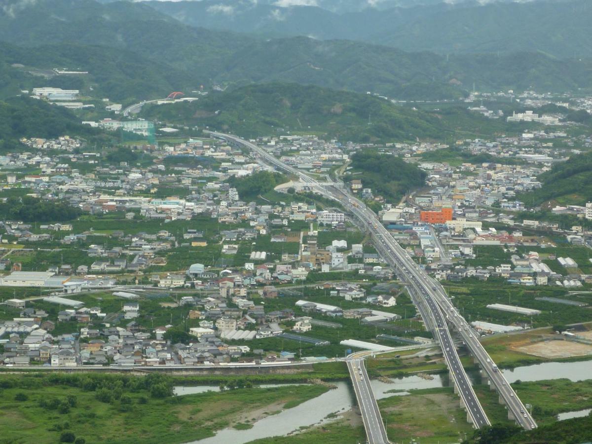 Business Hotel Top Inn Kagurano Wakayama Exteriör bild